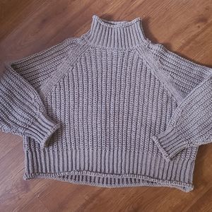 H&M cropped chunky knit